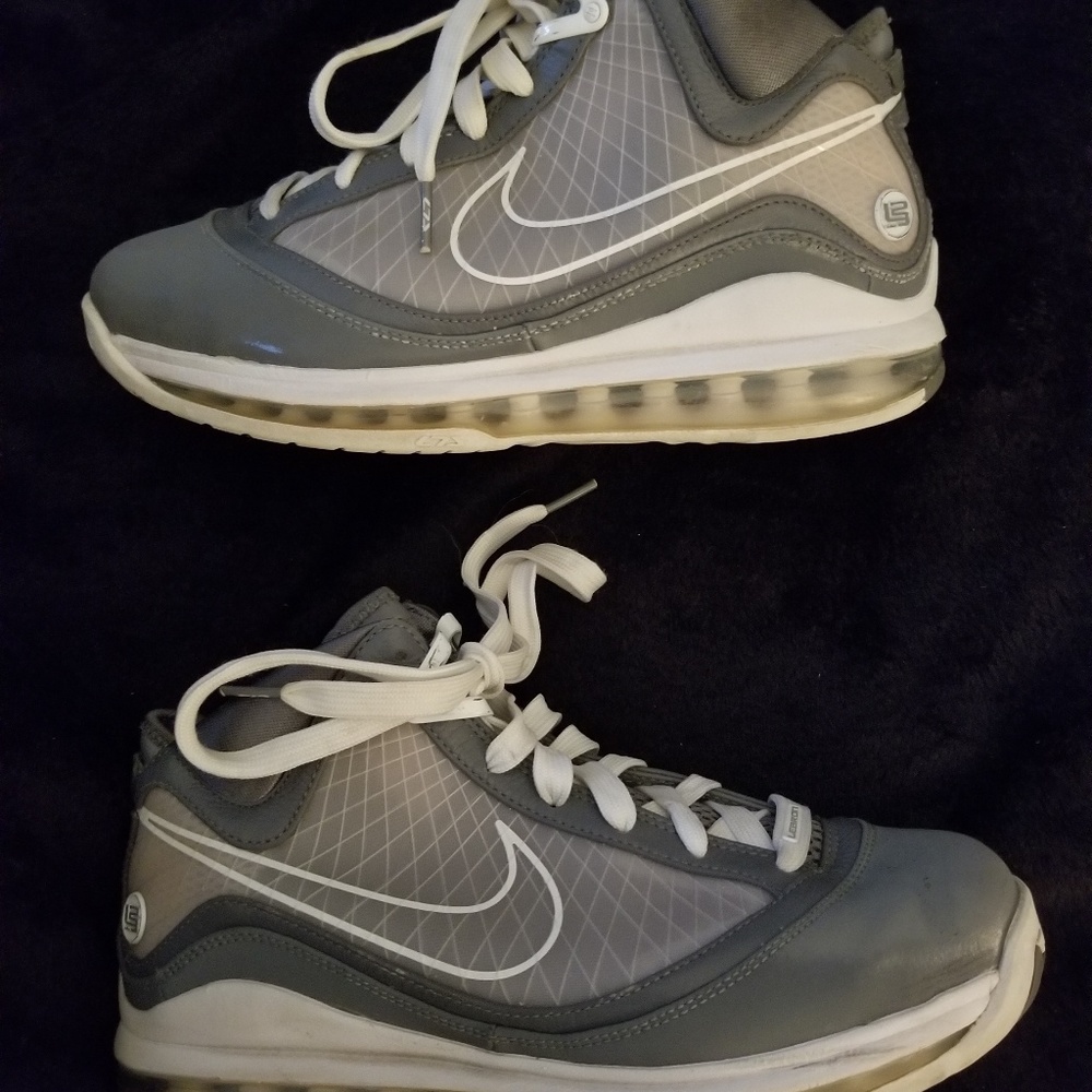 Nike Air Max Lebron 7 "Cool Grey"